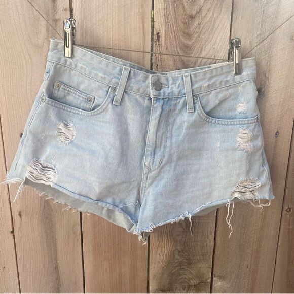 Lovers + Friends Pants - Lovers & friends light wash distressed denim shorts size 27